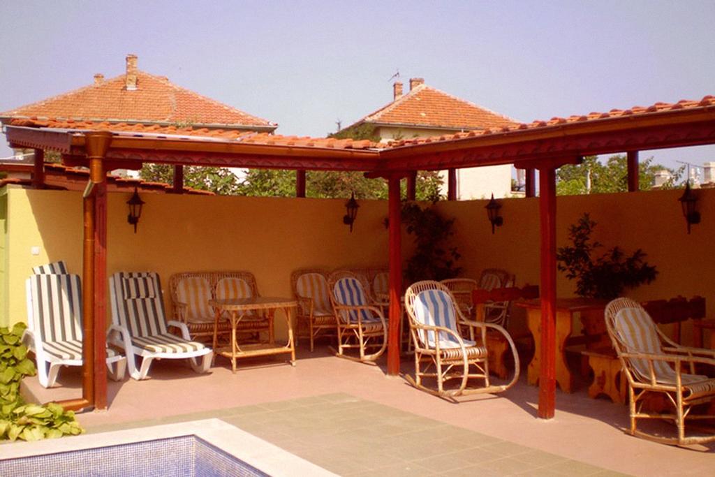 Guest House Yavorov Chernomorets Buitenkant foto