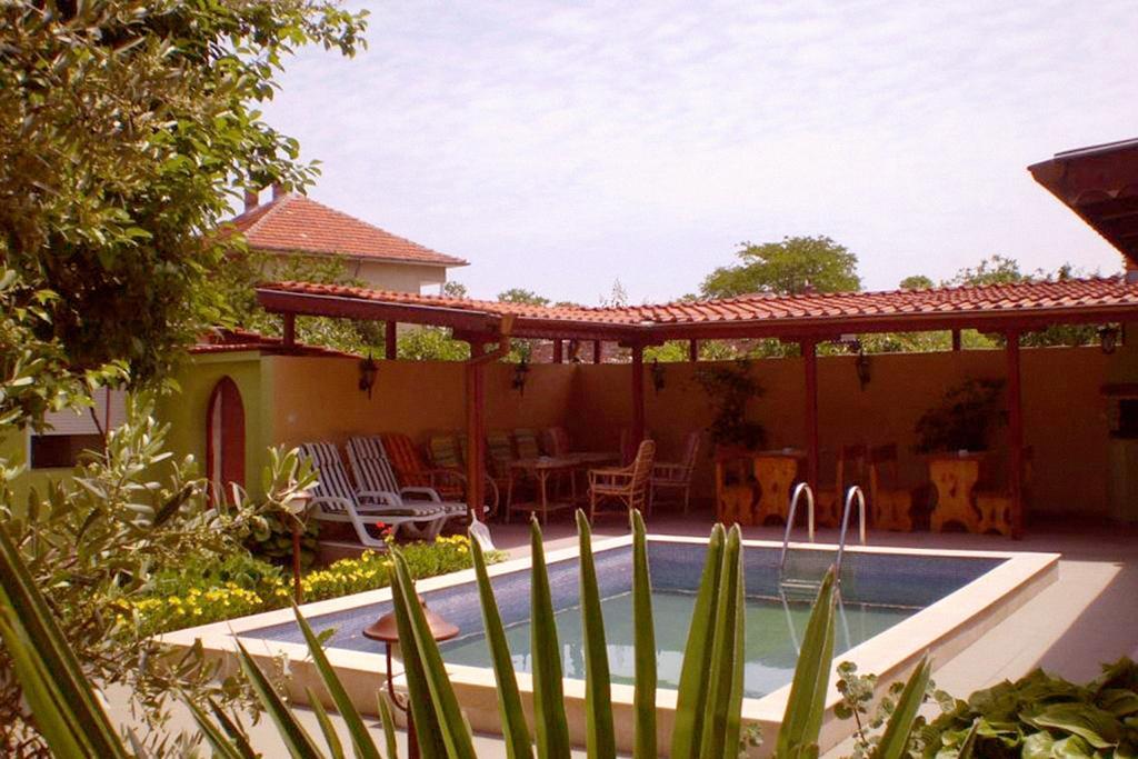 Guest House Yavorov Chernomorets Buitenkant foto
