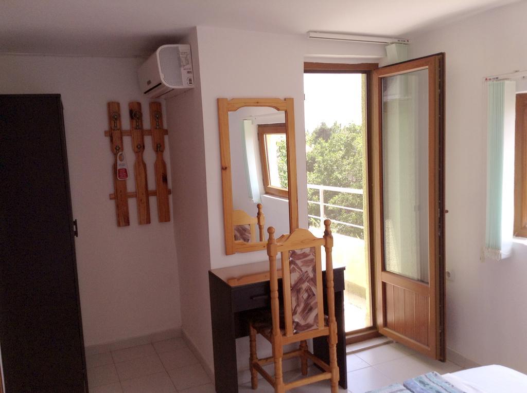 Guest House Yavorov Chernomorets Kamer foto