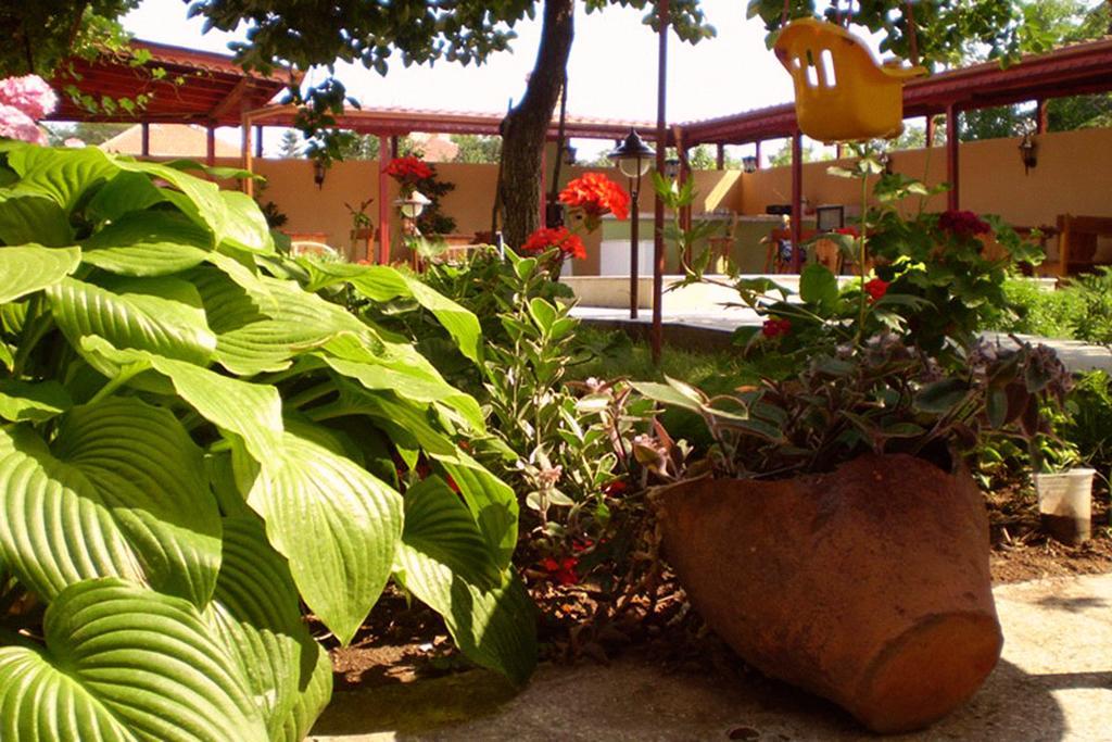 Guest House Yavorov Chernomorets Buitenkant foto