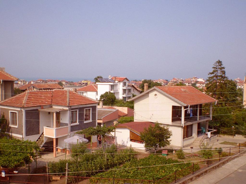Guest House Yavorov Chernomorets Buitenkant foto