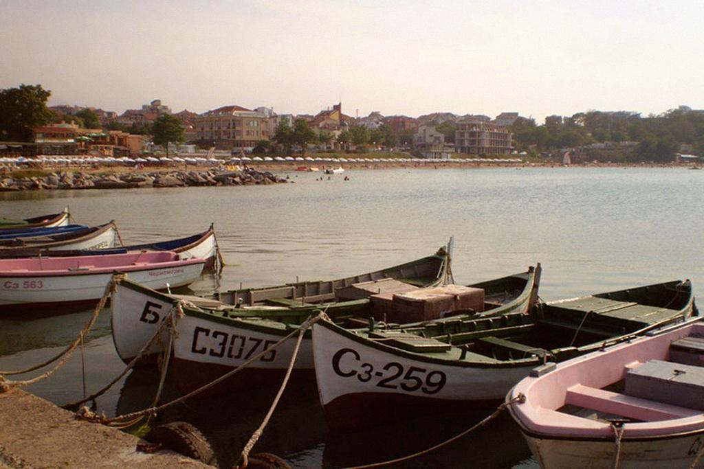 Guest House Yavorov Chernomorets Buitenkant foto